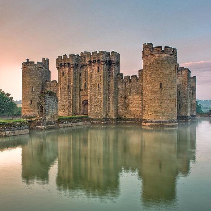 Beautiful Castles, Chateaus, and Villas From Around The World