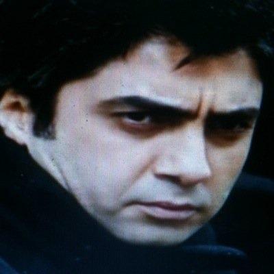 القانون الذي لا يطبق على الجميع ويستثنى منه أحداً يجب أن لا يُحترم ..