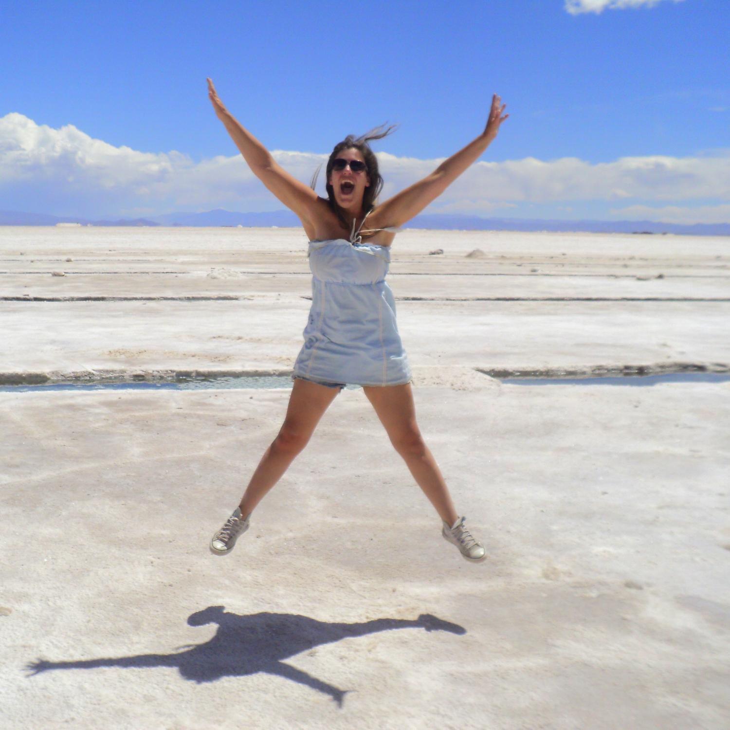 Aguszanelli's profile picture. ¡Cuánto agradezco a esa gente que me enseñó que la vida no es un escenario! Desde entonces me atreví a ser como soy.