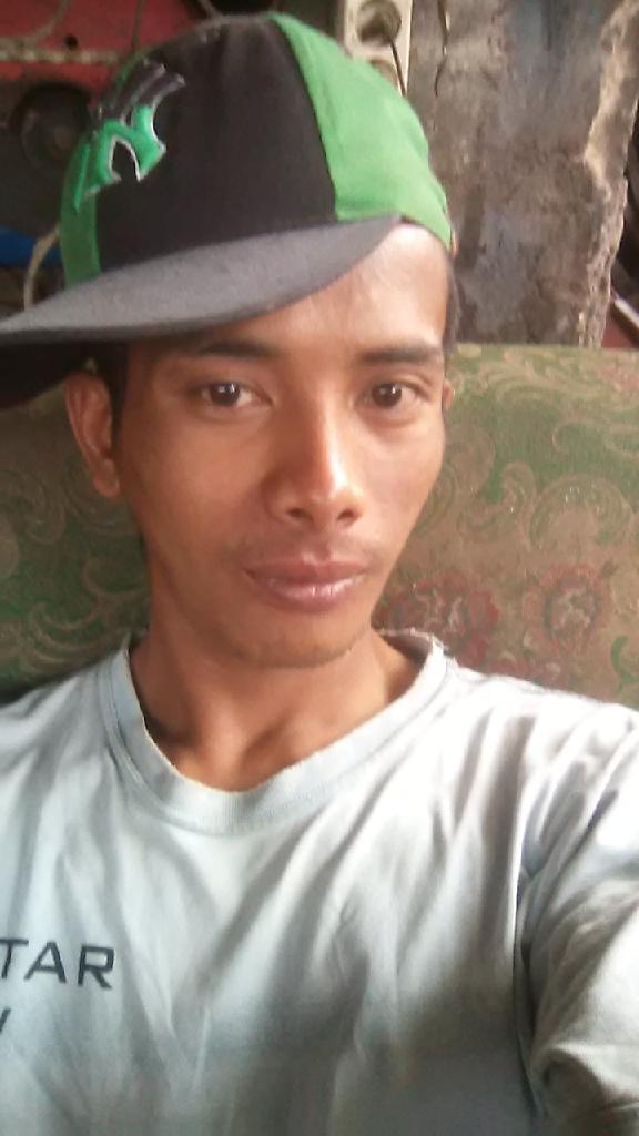 Cahaya kehidupan..yang mau kenal q invite pin bbnya:2bbb06ea