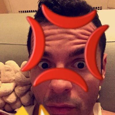 Jumperpear's profile picture. Tremblez de joie. Tremblez d'effroi.