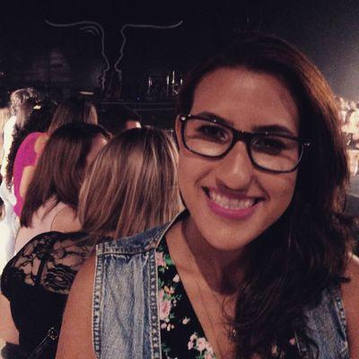 'Cuidem do interior de vocês, é o que vale na vida... O resto vem depois!' Católica, Libriana, Amante de música boa :)