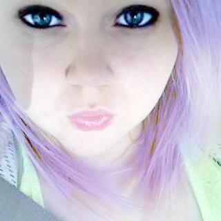 Im Ashley. Also known as Aj. Im 18, I love video games and MUSIC IS MY LIFE!!! xD