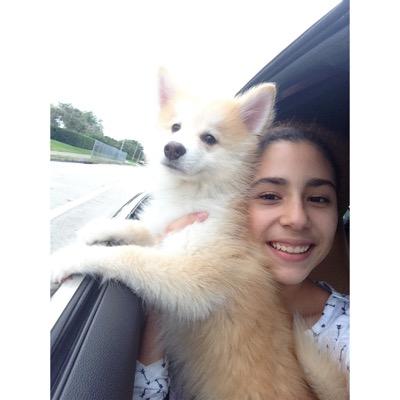 izzyspanyol's profile picture. 