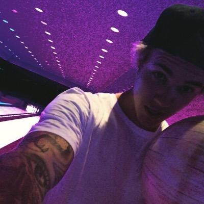 sinfulrauhl8's profile picture. @bashfuljdb ❤️