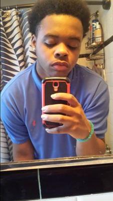 Fmoi ~ @Deejaayyrap