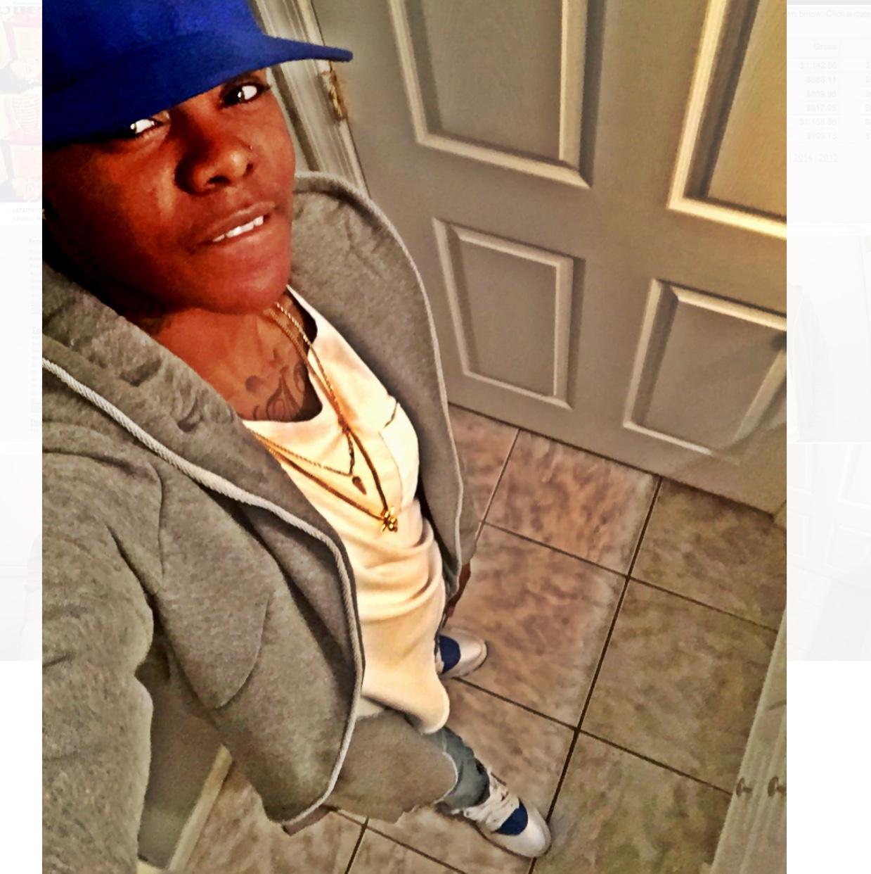 AyOrUdEBoI32's profile picture. 25 years young.. Working my ass of for a better future