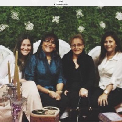 madre de cuatro hijos y siete nietos