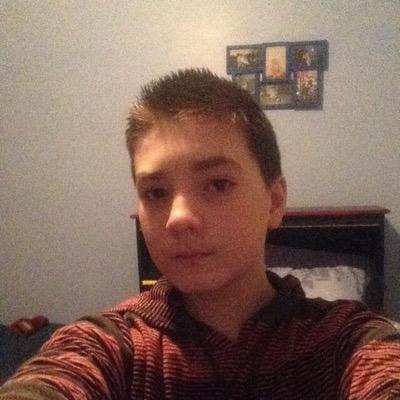 I love video games,{SINGLE},starting youtube, and I have a pet dog.
snapchat-iceshredder7
kik-Armageddon152