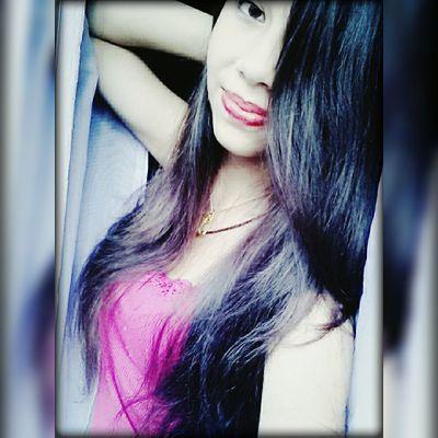 Snap: Caah_Amaroo 
Instagram: @cassia_mills  Music and Skateboarding & Dance is my life