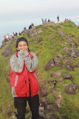 Cuman mo ngomong sama diri sendiri karena kalau ngomong sendiri dikatai gila 👿👿👎👎😾

*mute/unfoll kalau gak suka*