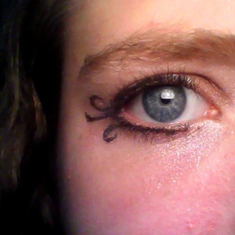 insteadofsighs's profile picture. 