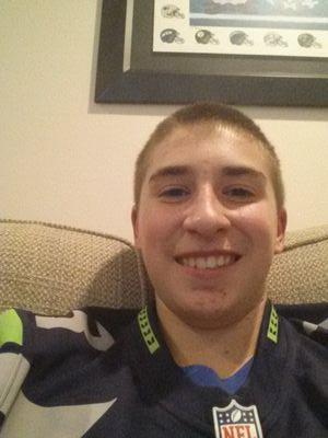 DonovonHackman's profile picture. PHS16'