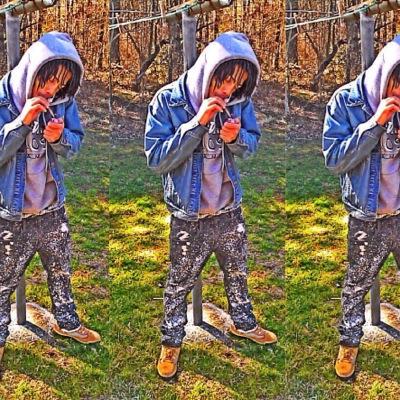 just a youngin trying to feed his fam got the feds snapping pics gone ahead and post em on the gram tae savage
