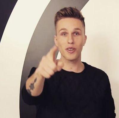 NOTHING TOULOUSE Nick Rotteveel Van Gotum Nicky follback 31-12-14 on instagram