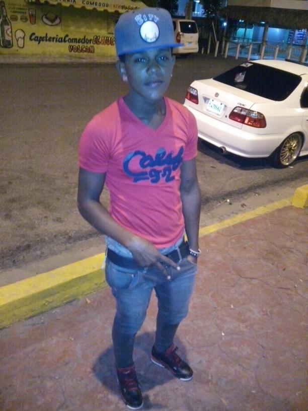 ElRobertfranco's profile picture. E Que llo soy tu pequeñi to mamiiii↶(♥̸̸̸̨̨͡⌣̊┈̥-̶̯͡»̶ː̗̀☀̤̣̈̇ː̖͡•̀ ᵀₒᵈₒ ᵋᵑ ᴹᵃᵑᵒs ᵈᵋ Diₒs$****