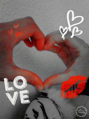 LilySchatziii's profile picture. ~Eye~