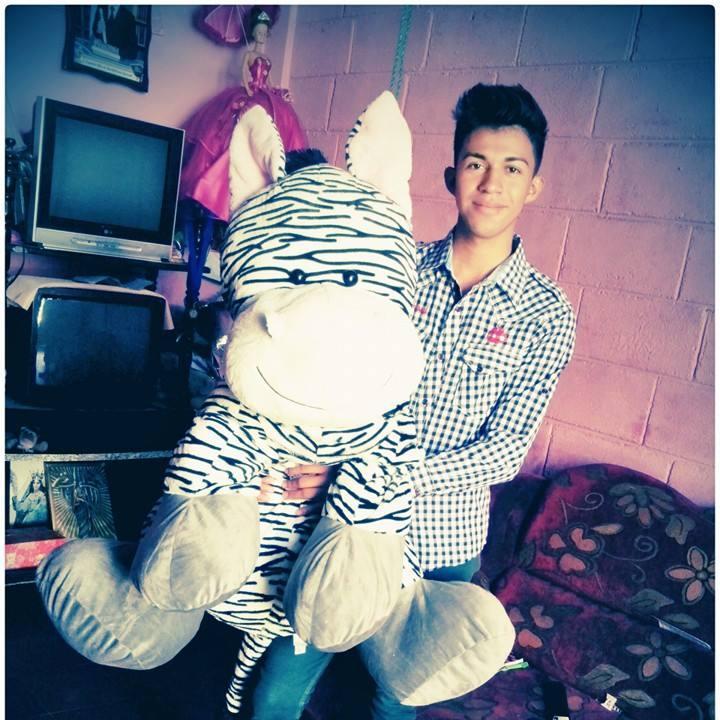 Awww me gusta Bailar
Soy muy participativo
Me gusta divertirme sanamente
AMo a Lady Gaga ♥