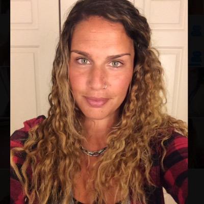 jessieleewest's profile picture. Do ur squats. Eat ur vegetables. Wear red lipstick. Don't let anybody be mean to you. -- Travel. Explore. Live ur life. Follow ur dreams. Stay weird.