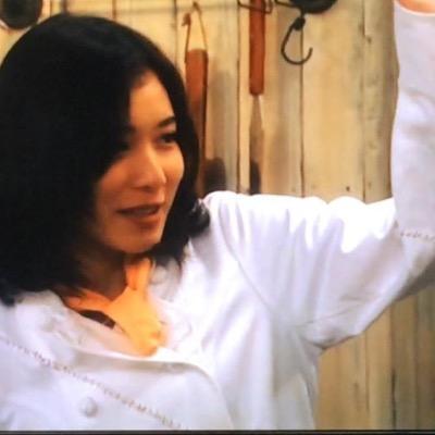 松岡茉優が大好きなんすよ。めっちゃ好きなんすよ。見てるだけで癒されますね。もう見てるだけであったかくなるっていうか…。声も可愛いですよね。ああ…可愛すぎる。。松岡茉優好きな人フォローして下さい！！！