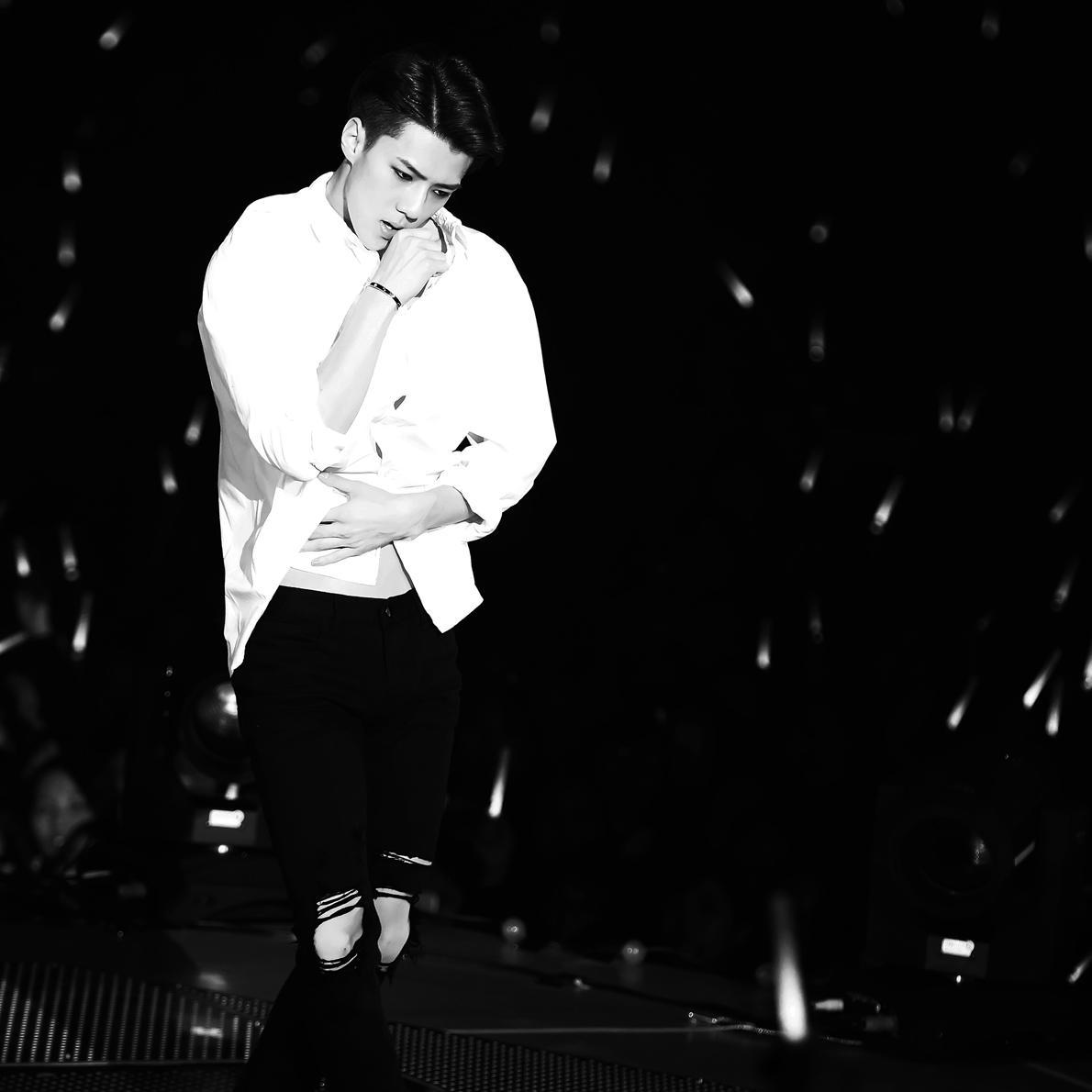 รอฮุนฮานเจอกัน
