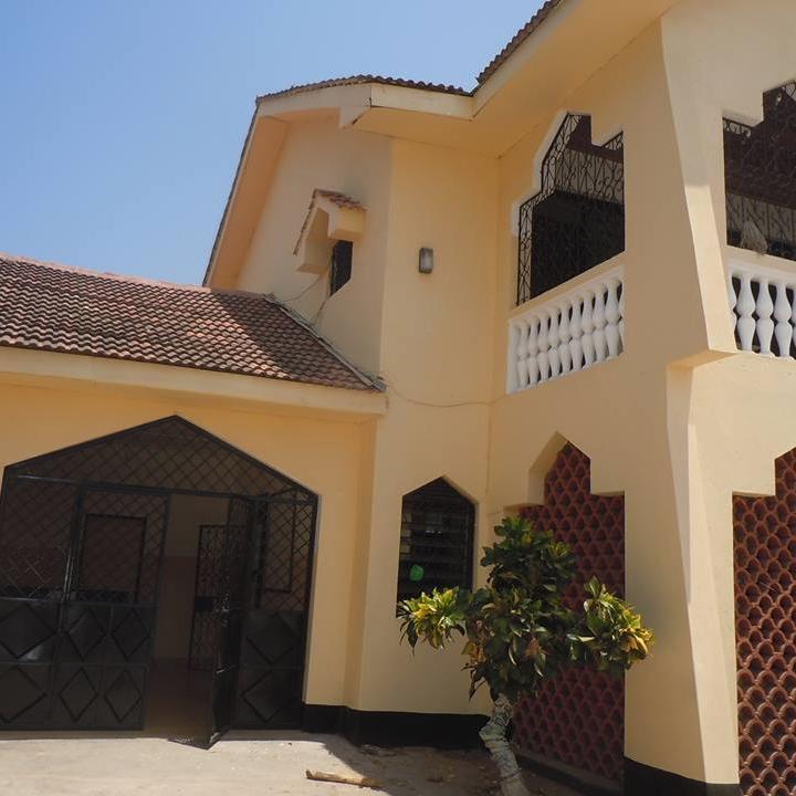 LICODEP (Likoni Community Development Programme) is an NGO that is aim to champion the development agenda of the youth and community at large.