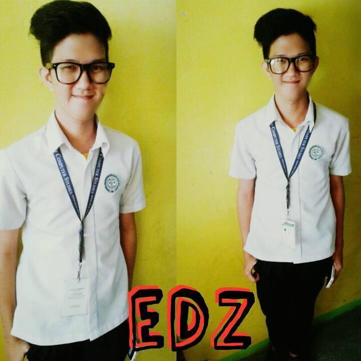 simple_edz16's profile picture. 