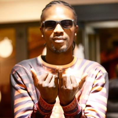lockness mc de son vrai nom lechanga warren patrick est un rappeur, producteur et acteur francais d'origine bresilienne  et congolaise