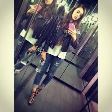 Mi vida es la suma de impulsos, locuras, errores y experiencias inolvidables. Llamadme ilusa, pero sigo sueños, no órdenes. Eterno amor a Japón. Selena Gomez.