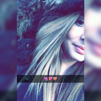 Snap: Ameeliine1999 
Facebbok: Ameline Hamon