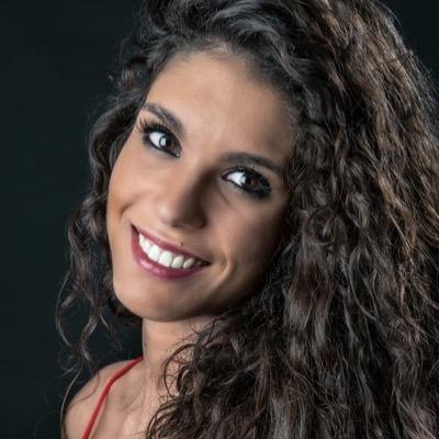 Pequeños toques hacen grandes rasgos. Orgullosa de ti ∞ Noah