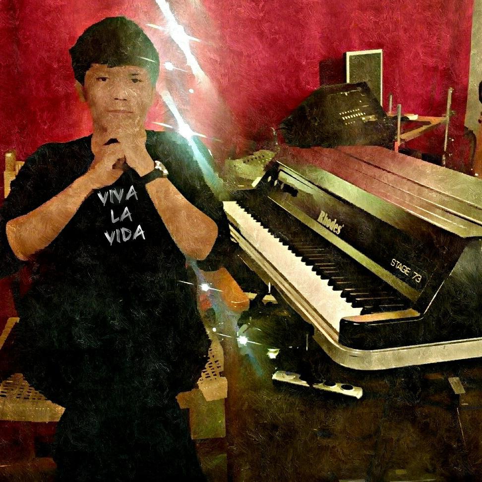 yudisco's profile picture. I could write a song a hundred miles long...