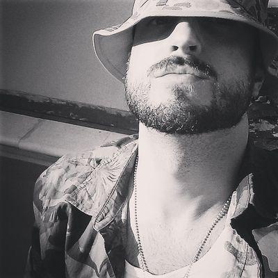 4_Kings_Only's profile picture. essere anticonformista mi ha reso conforme ad altri anticonformisti... che casino!