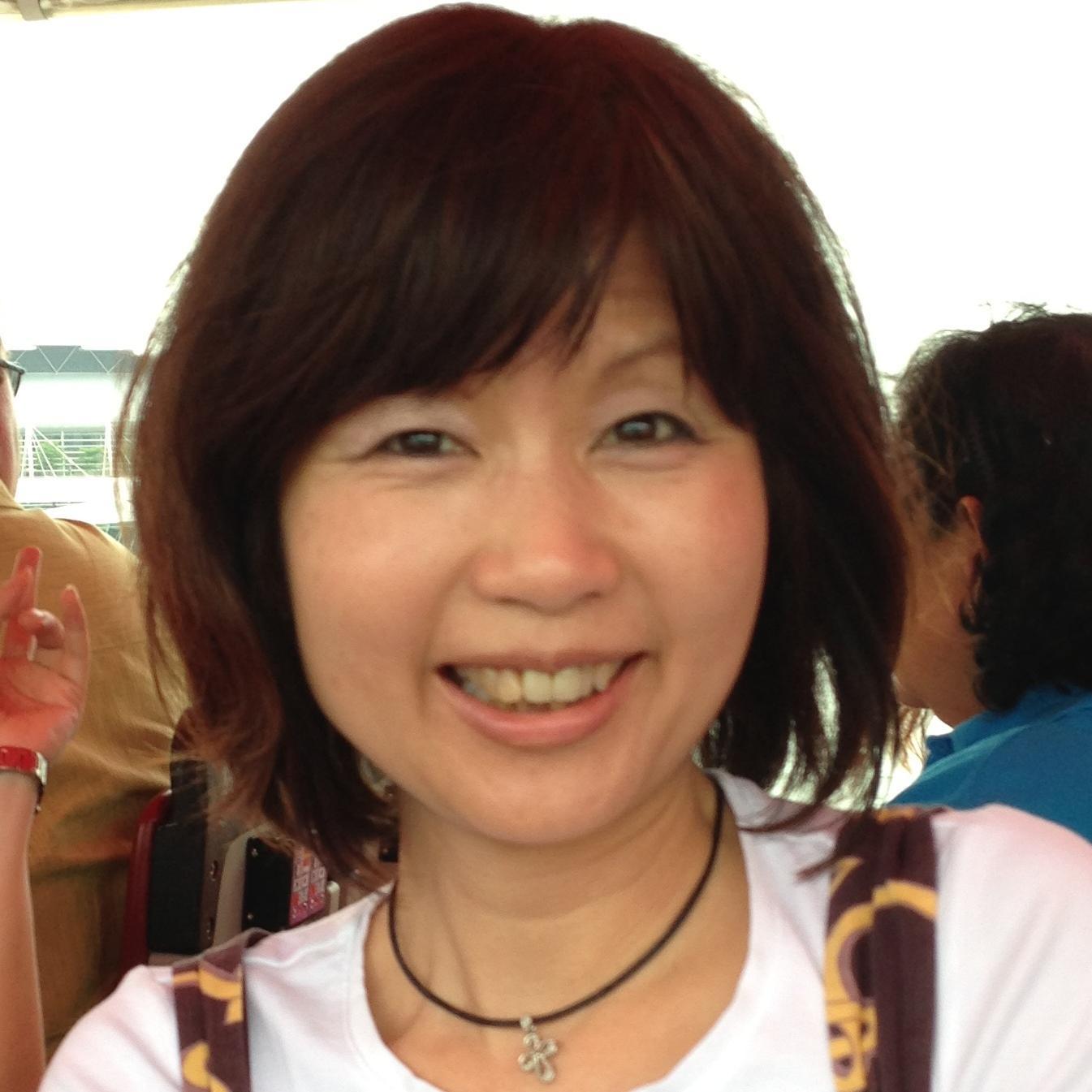 Peace-loving mom having 3 kids, Chapter Founder @WomenInL10N Japan, Globalization Strategist for APAC @NetApp