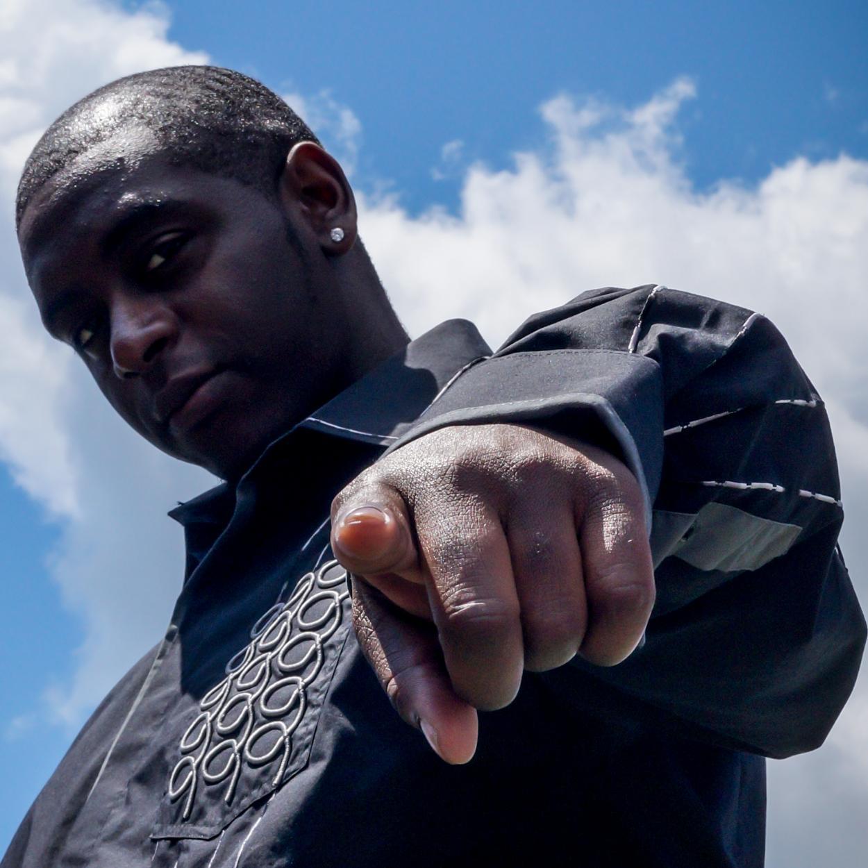 Allo717's profile picture. A man with many talents because being a father,lover and a friend requires such.
-Allo