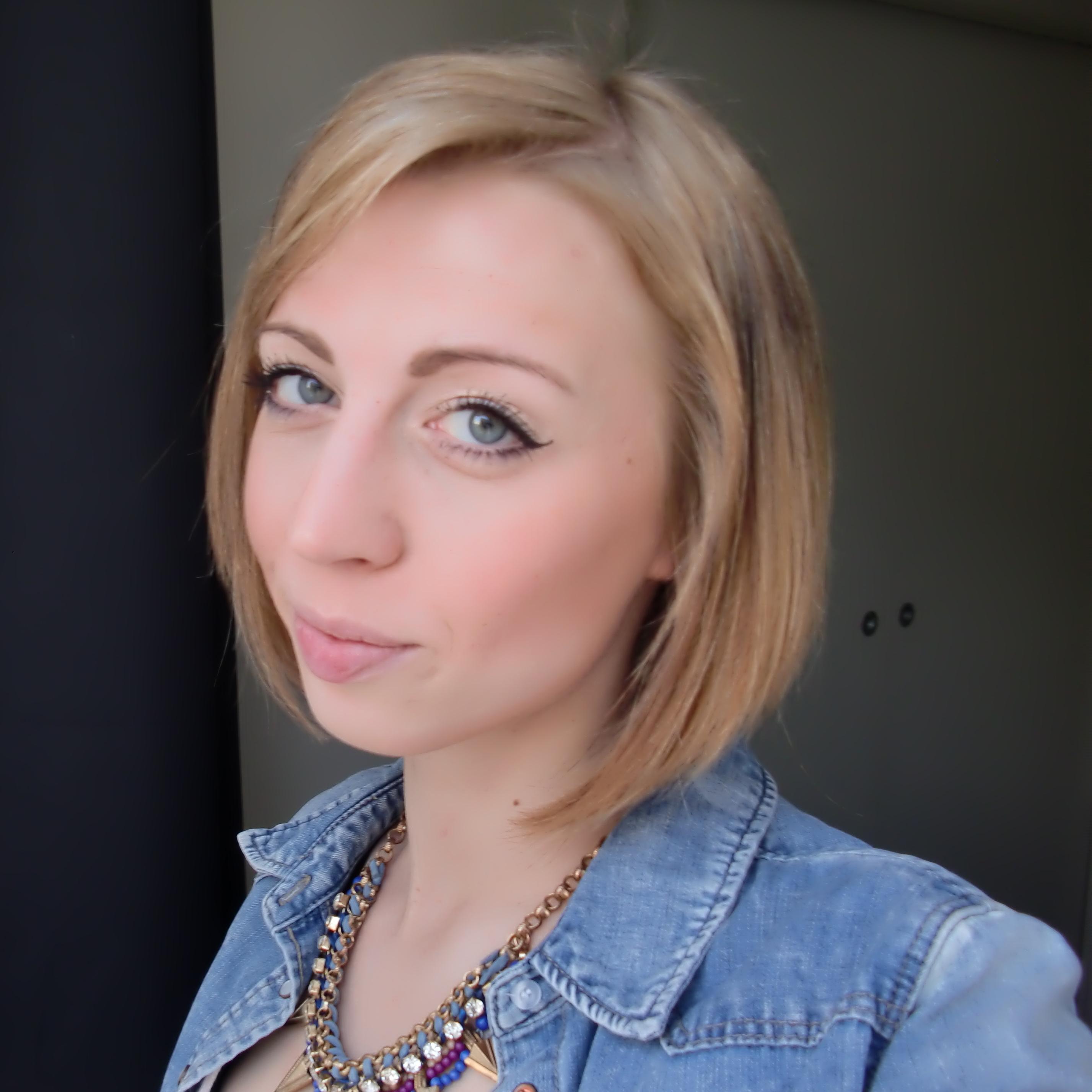 CarolinestH2's profile picture. Assistante de communication digitale #AkzoNobel. Evenementiel