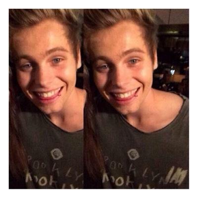 I just gave you a free follow in return pls can u follow @yangilinsky I love u :)