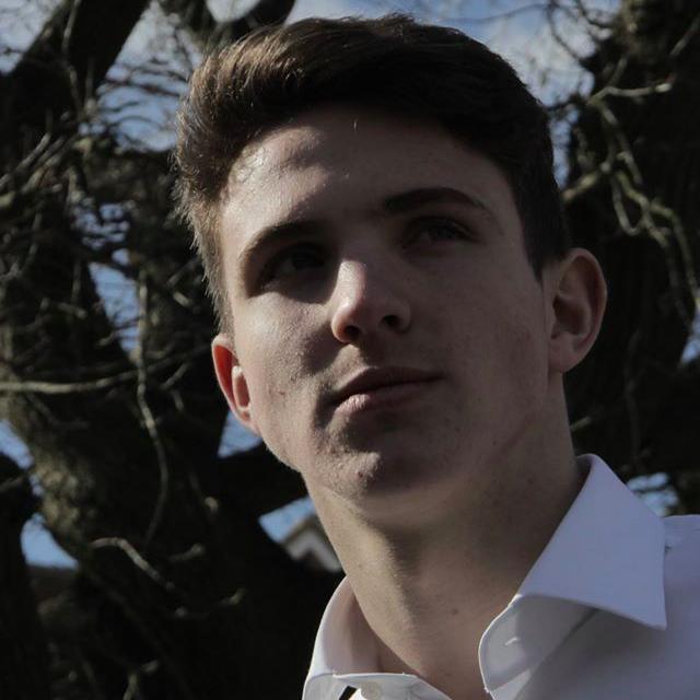 21 year old new and upcoming musician. Follow me for updates on gigs and news on my music!