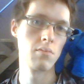 PHP developer that says stupid things online. 
Loves Symfony and TypeScript.
Loves penguins.
Educator and Shopware developer