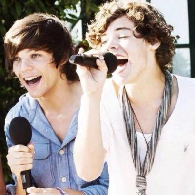 Please follow @EllaEmiliaa she gave you this free follow!