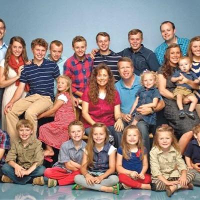 if you want the latest updates on 19 kids and counting, we have also all the new and specials from TLC! http://t.co/tkVlntog6V - TLC channel