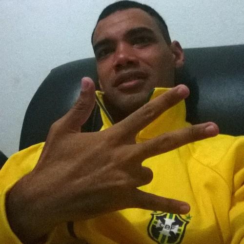 Instragram:McMirageoficial Facebook : Mc Mirage  Contato : (012)982671097  Whats : 012 982671097  Que sonhos não sejam apenas sonhos http://t.co/vgn8YMrLCy