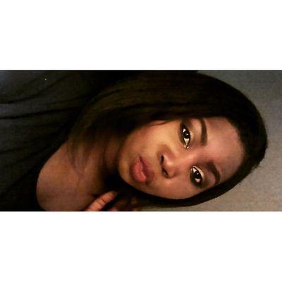 22 ✨ Self-Taught MUA ✨ Makeup Junkie ✨ All things Beauty ✨