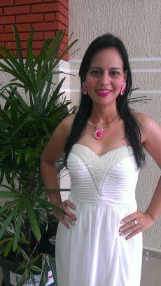 FABYGS's profile picture. Licenciada en Contaduria Pública, aficionada de la lectura.  Me encanta el arte de moldear con mis manos y darle vida a un personaje.Enamorado de la vida animal