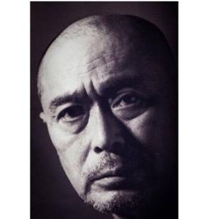 マッサージに特化した身体でこの世に産まれ落ち、千手観音様の様に多くの人を苦しみを救う様に天命を受けた太陽の手を持つ施術者です。 ここでは俺の頭の中に浮かぶメッセージや心に響いた名言等を書き留めていきます。