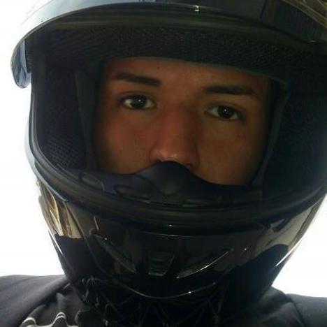 estudiante de Comunicacion, por mi pasion, por informar lo que realmente ocurre