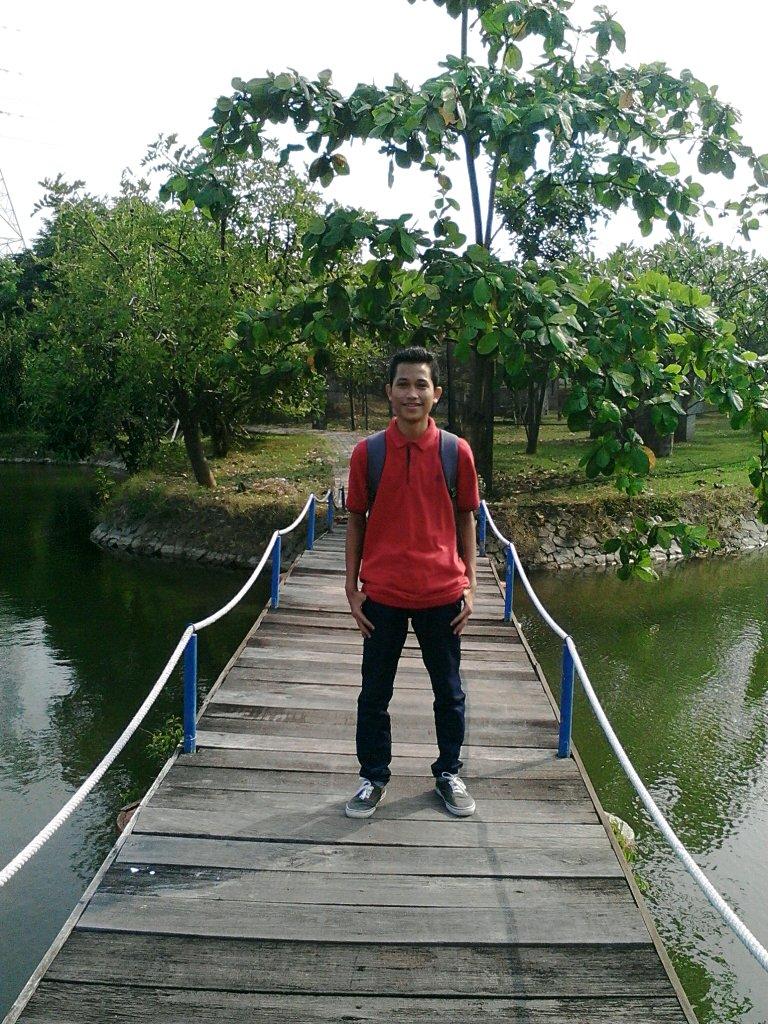 Aditya12_Hafiz's profile picture. #THFC || #The game is about glory || #COYS