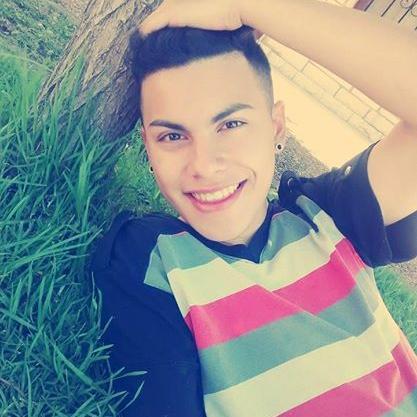 Hay sueños que solo se cumplen con los pies.
JUGADOR DE FÚTBOL