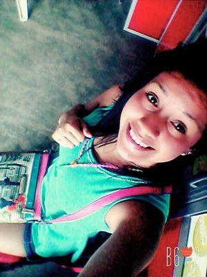 Valorate la viida es una & no vuelve jamas! ☺ ... ☹ Siempre habrá un recuerdo que nos llene los ojos de lágrimas☆