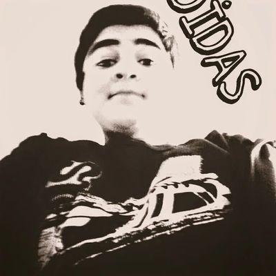 e169a782a5c3400's profile picture. Hayat boş......